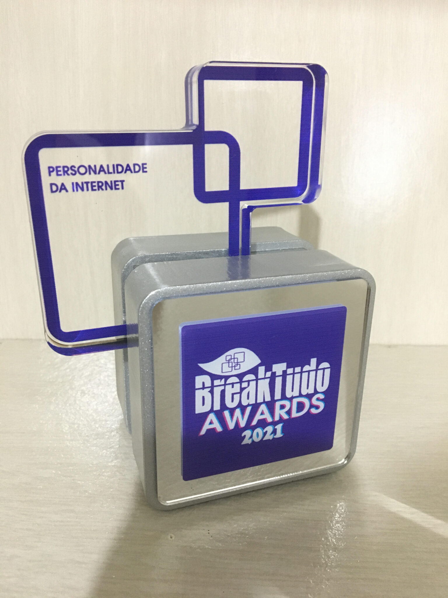 troféu personalidade da breaktudo awards BreakTudo Awards